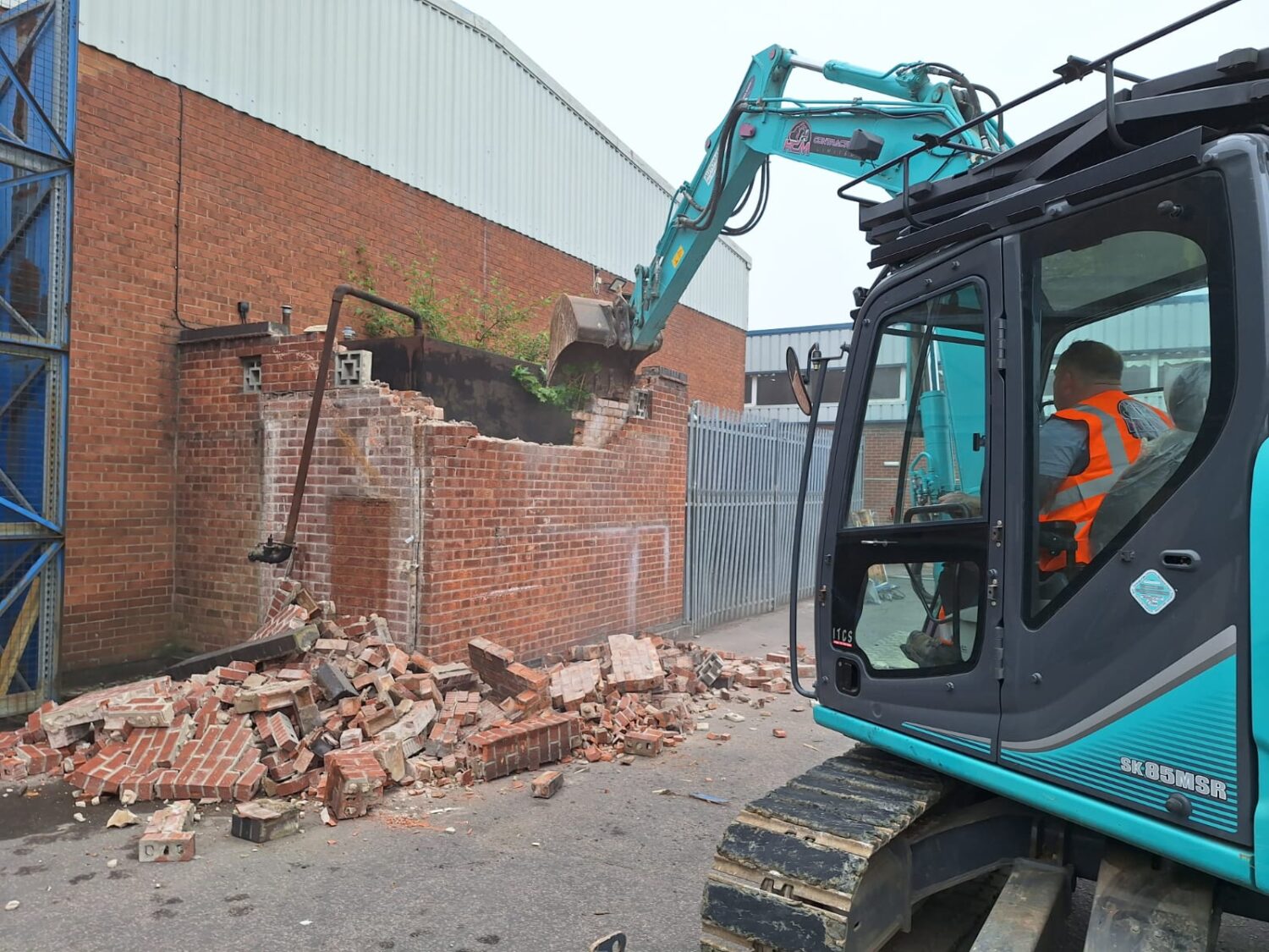 Specialist demolition equipment