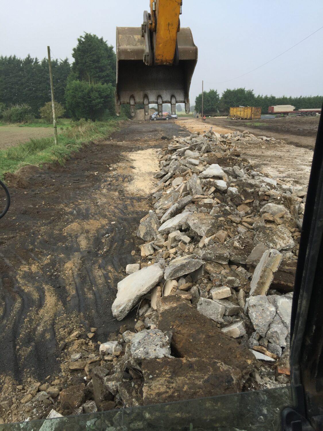 Site clearance and demolition machinery